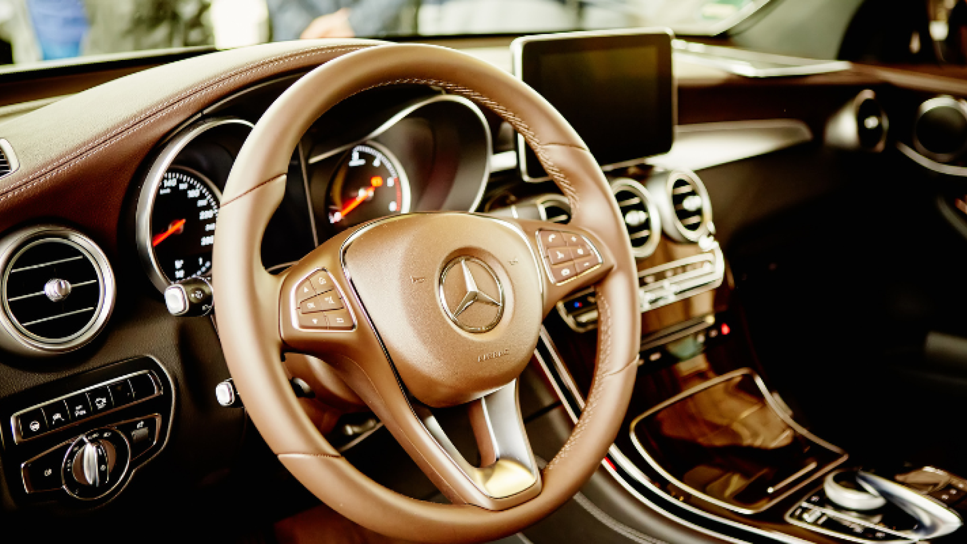 Especialistas en diagnosis para Mercedes-Benz en Málaga